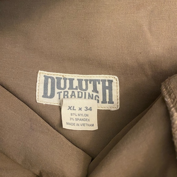 🎄🎁Duluth Trading Company Nylon Pants - Picture 4 of 4